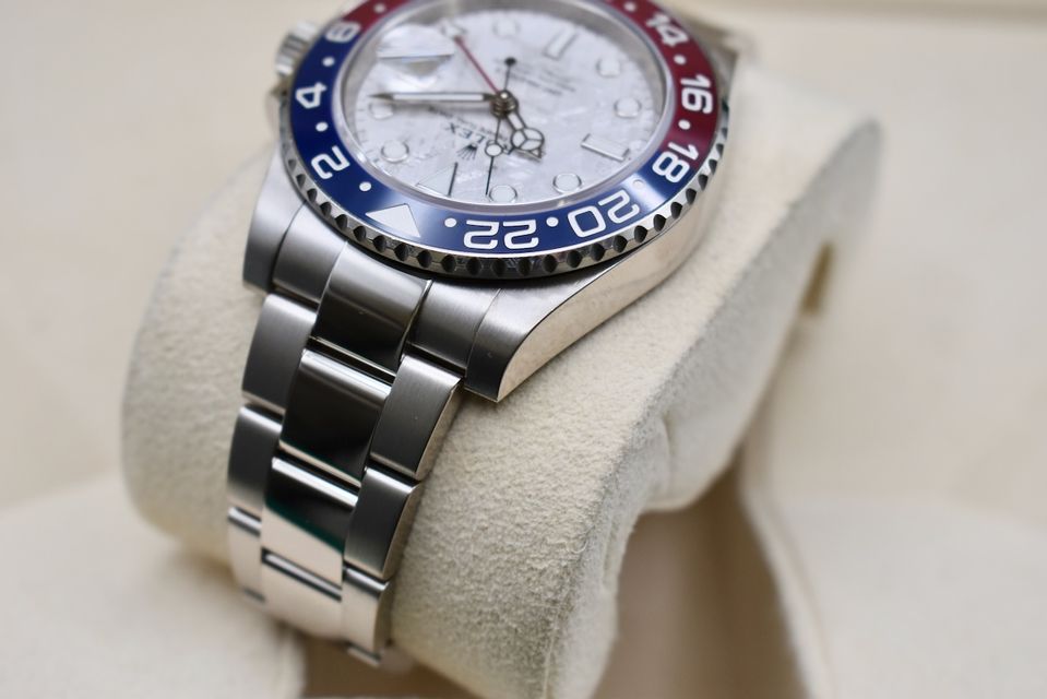 Rolex GMT Master II 126719 BLRO Image 3